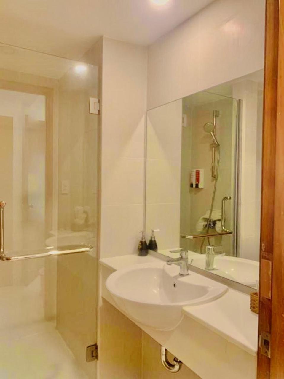 Simmi 5 Hotel & Apartment Ho Chi Minh City Exterior photo