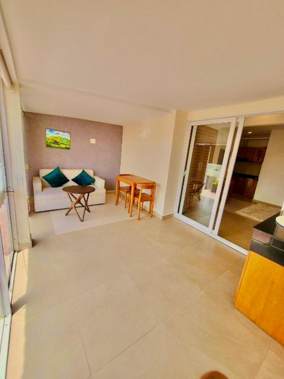 Simmi 5 Hotel & Apartment Ho Chi Minh City Exterior photo